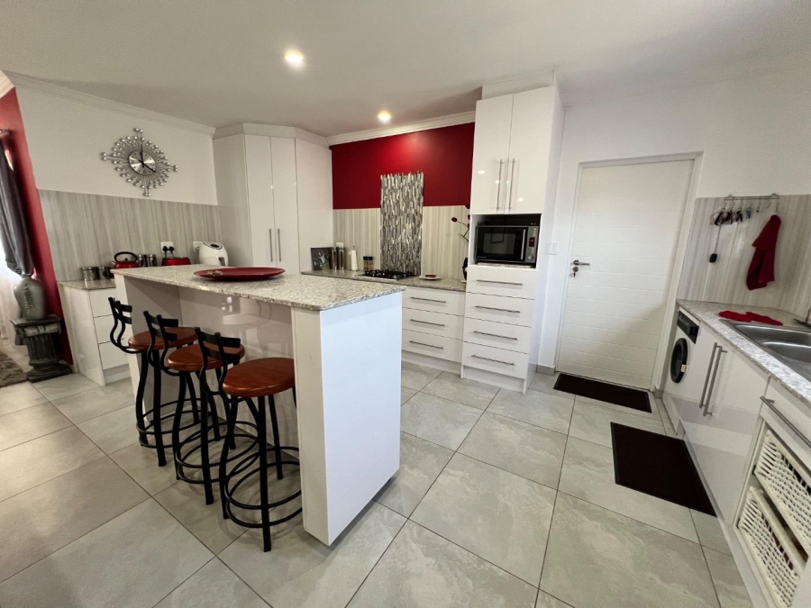 3 Bedroom Property for Sale in Fountains Estate Eastern Cape